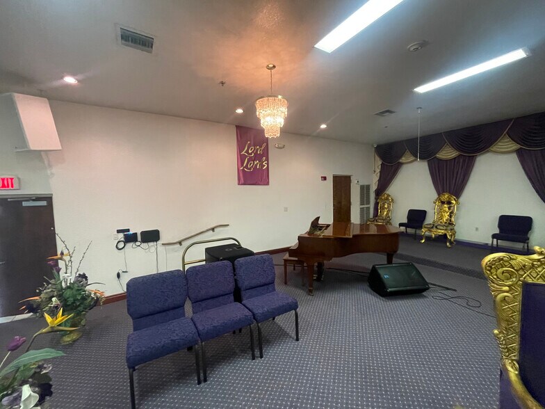 More Photos Of 240 Bahman Ave, Opa Locka Religious Facility For Sale