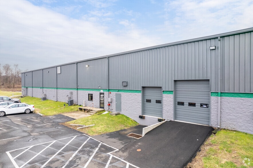 More Photos Of 1810 County Line Rd, Huntingdon Valley Unknown For Lease