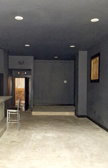 More Photos Of 720 Red River St, Austin General Retail For Sale