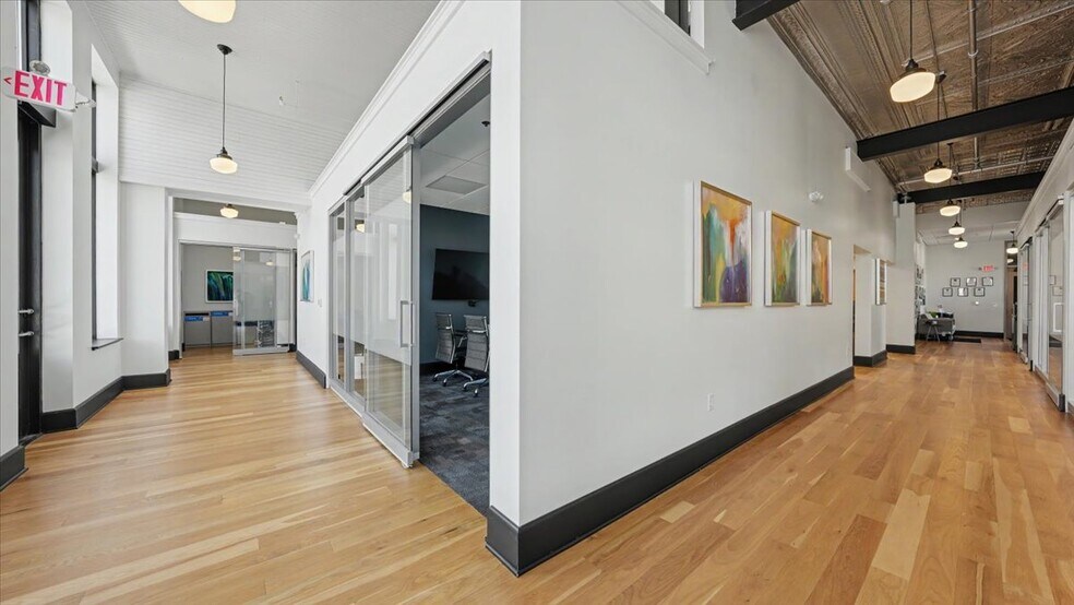 More Photos Of 102 Walnut St, Winona Office Residential For Sale
