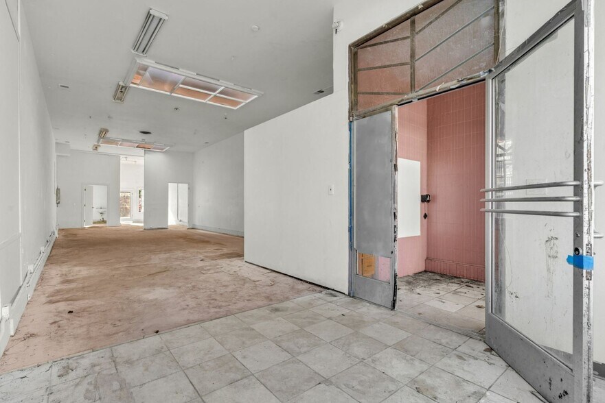 More Photos Of 25-29 Leland Ave, San Francisco Storefront For Sale