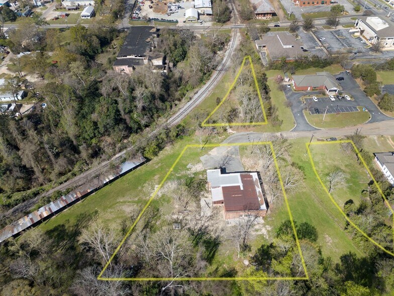 More Photos Of 305 S Orange Ave, Eufaula Industrial For Sale