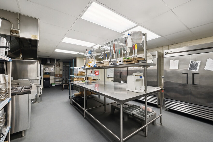 More Photos Of 1826 Basse Rd, San Antonio Schools For Sale