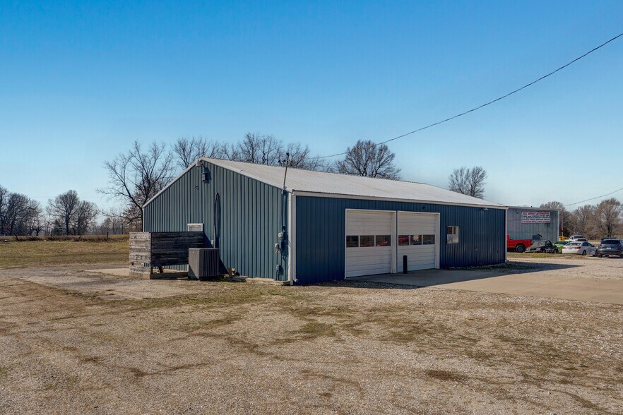 More Photos Of 972 US Highway 60 S, Billings Industrial For Sale