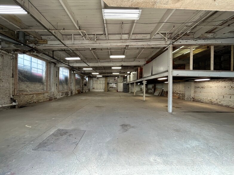 More Photos Of 3521 F St, Philadelphia Warehouse For Sale