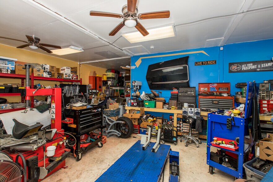 More Photos Of 6203 Springer Dr, Port Richey Industrial For Sale