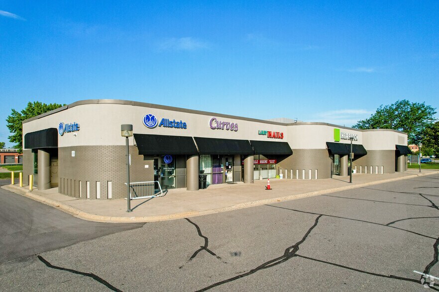 More Photos Of 6050 Shingle Creek Pky, Brooklyn Center Unknown For Lease