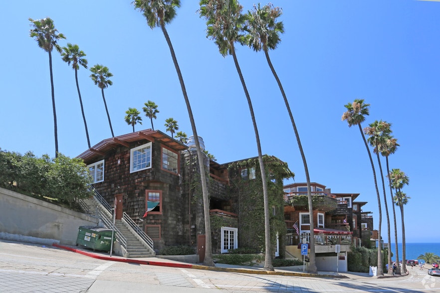 More Photos Of 1255 Coast Blvd, La Jolla Storefront Retail Office For Lease