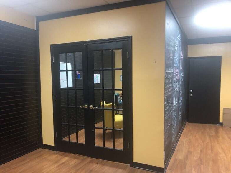 More Photos Of 3101 Clarksville Pike, Nashville Storefront Retail Office For Lease