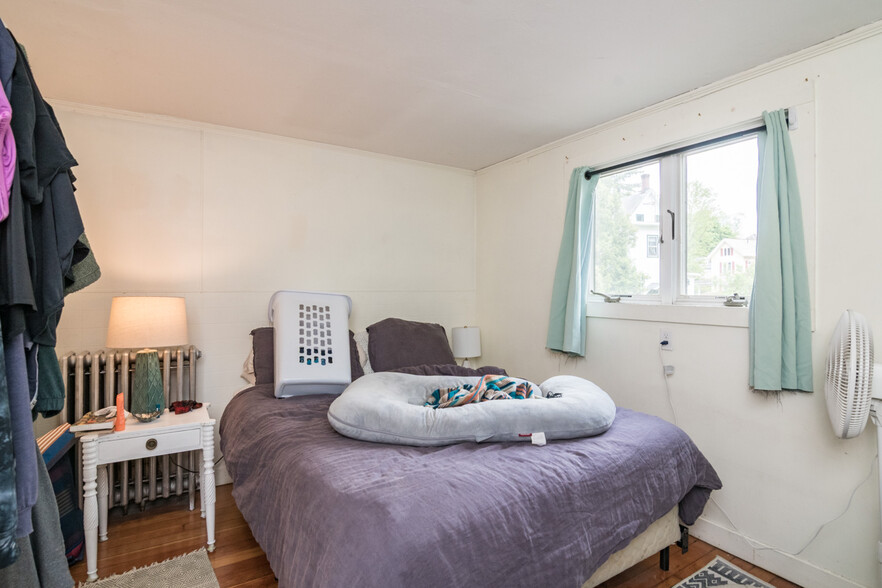 More Photos Of 81 Bridge St, Northampton Multifamily For Sale