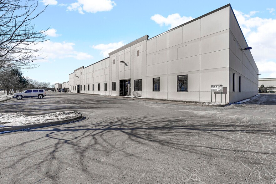 More Photos Of 1601-1627 Rock Creek Blvd, Joliet Distribution For Sale