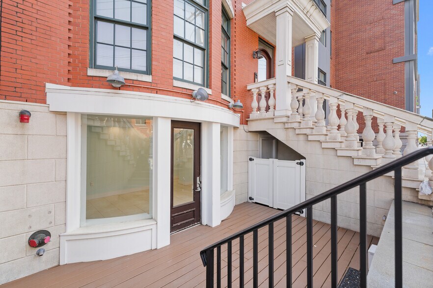 More Photos Of 299-307 Grand St, Jersey City Apartments For Lease