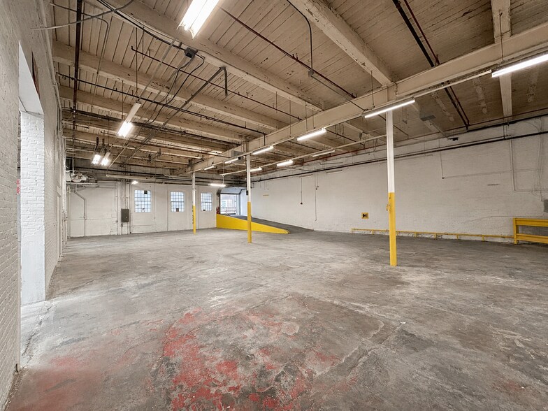 More Photos Of 620 Spring St, North Dighton Warehouse For Lease