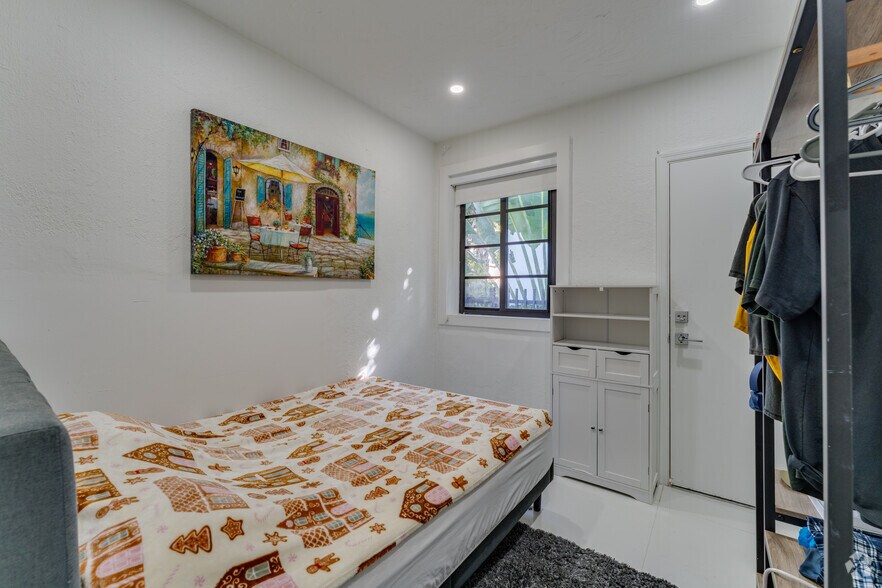 More Photos Of 733-737 Michigan Ave, Miami Beach Apartments For Sale