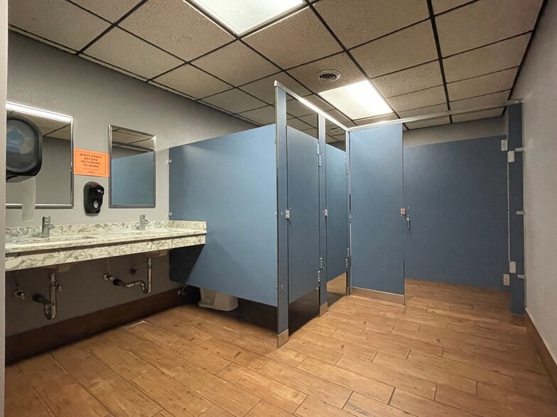 More Photos Of 8085 Highway 51, Minocqua Sports And Entertainment For Sale