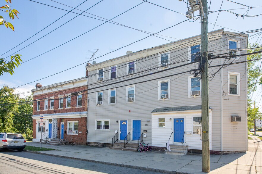 More Photos Of 276-278 W Palisade Ave, Englewood Multifamily For Sale