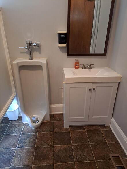 More Photos Of 116 Ashland Rd, Cockeysville Religious Facility For Lease