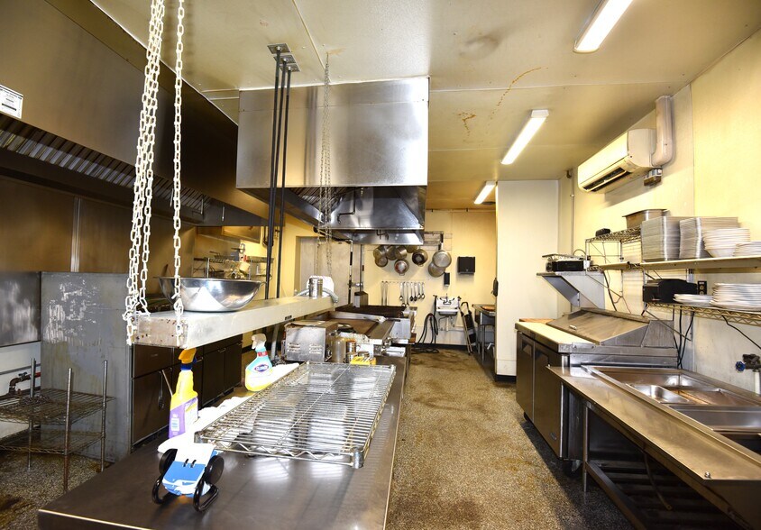 More Photos Of 115 and 117 Main st, Faith Restaurant For Sale