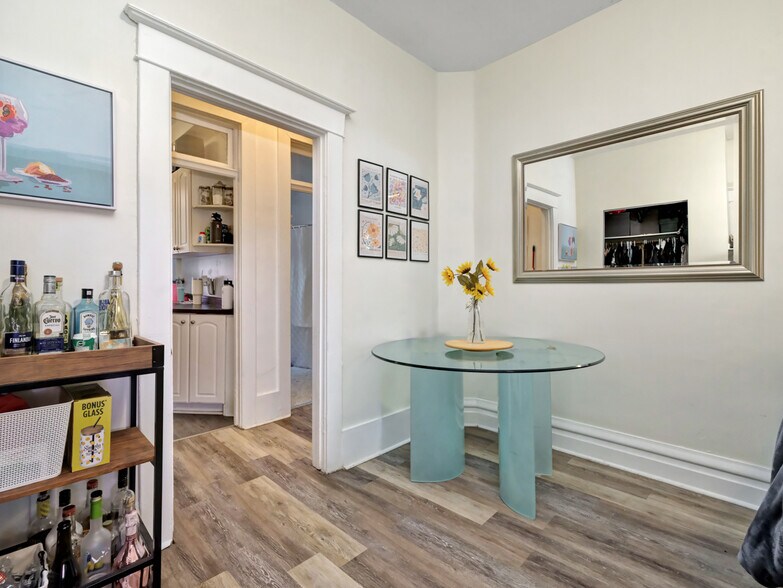 More Photos Of 342 Frank St, Ottawa Apartments For Sale