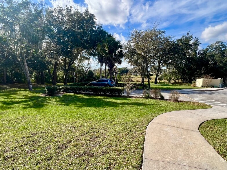 More Photos Of 2455 Ark Academy Ct, Sanford Office For Sale