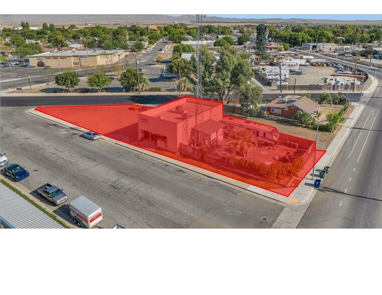 More Photos Of 100 1st St, Coalinga Radio TVTransmission Facilities For Sale