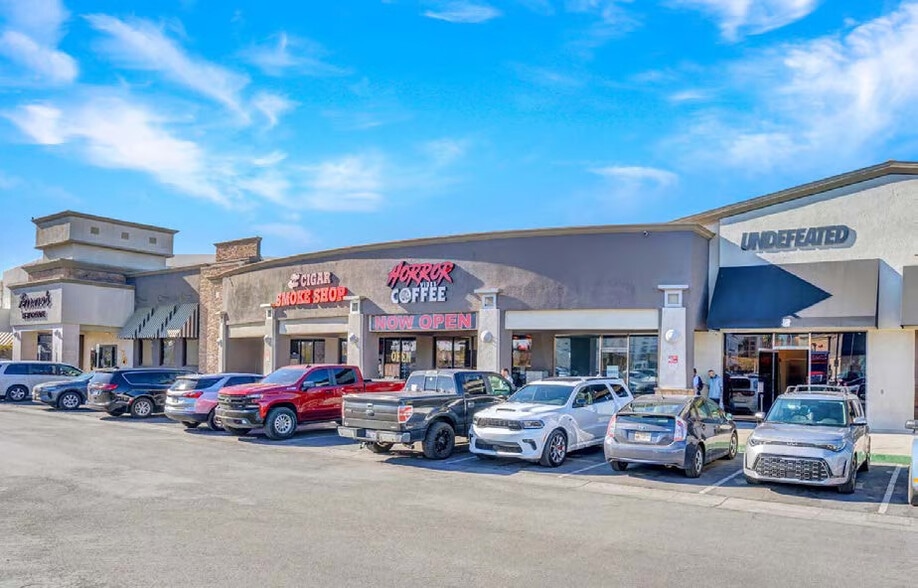 More Photos Of 4480 Paradise Rd, Las Vegas Storefront For Lease