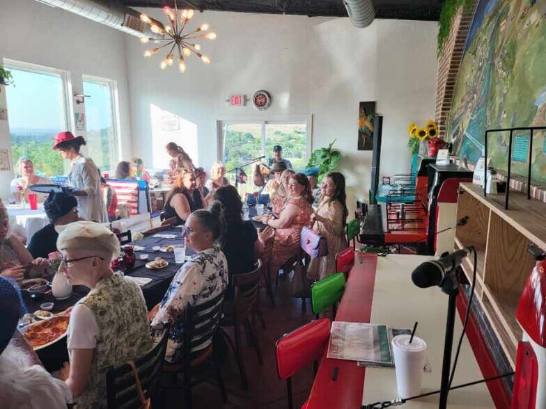 More Photos Of 18377 State Highway 49 & 18407 State Highway 49, Medicine Park Freestanding For Sale