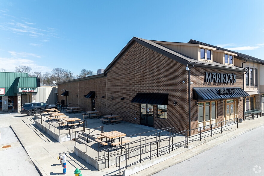 More Photos Of 411 Southland Dr, Lexington Restaurant For Sale