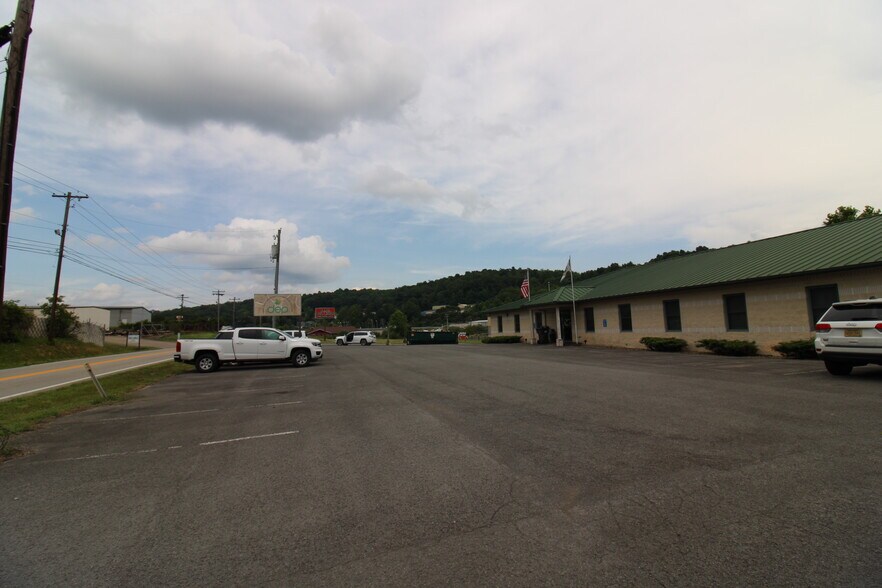 More Photos Of 2031 Pleasant Valley Rd, Fairmont Medical For Lease