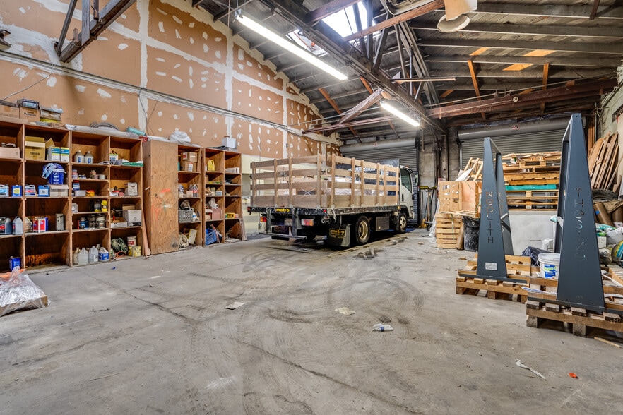 More Photos Of 5428 San Pablo Ave, Oakland Warehouse For Sale