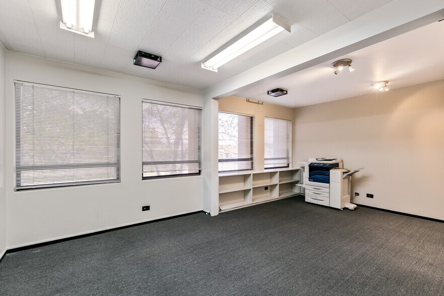 More Photos Of 7000 W 14th Ave, Lakewood Office For Lease