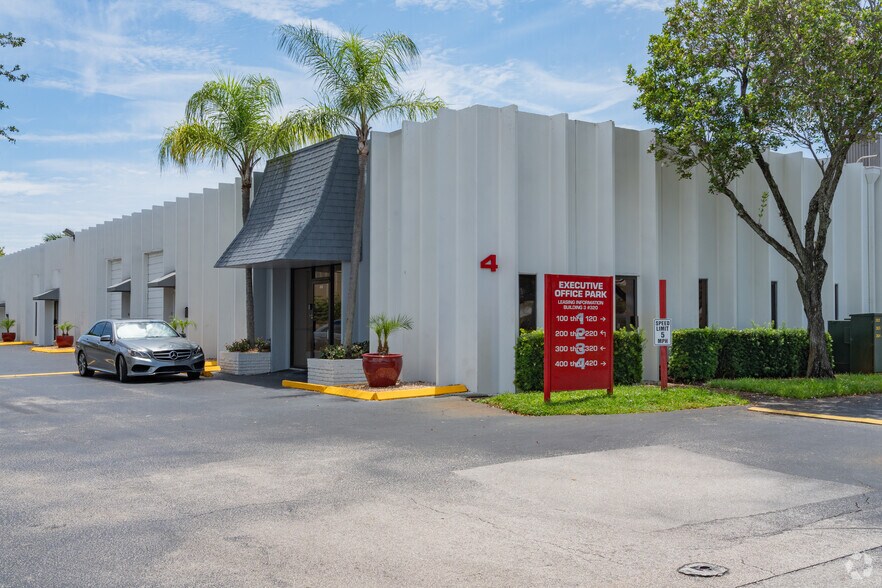 Primary Photo Of 1001 W Cypress Creek Rd, Fort Lauderdale Office For Lease