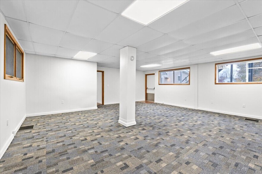 More Photos Of 622 E Market St, Scranton Office Residential For Sale