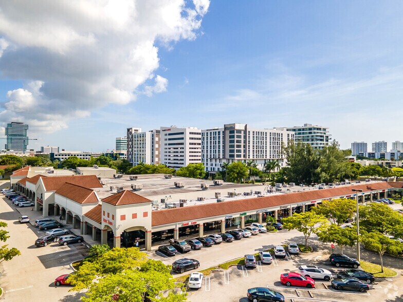 More Photos Of 20401 Biscayne Blvd, Aventura Unknown For Lease