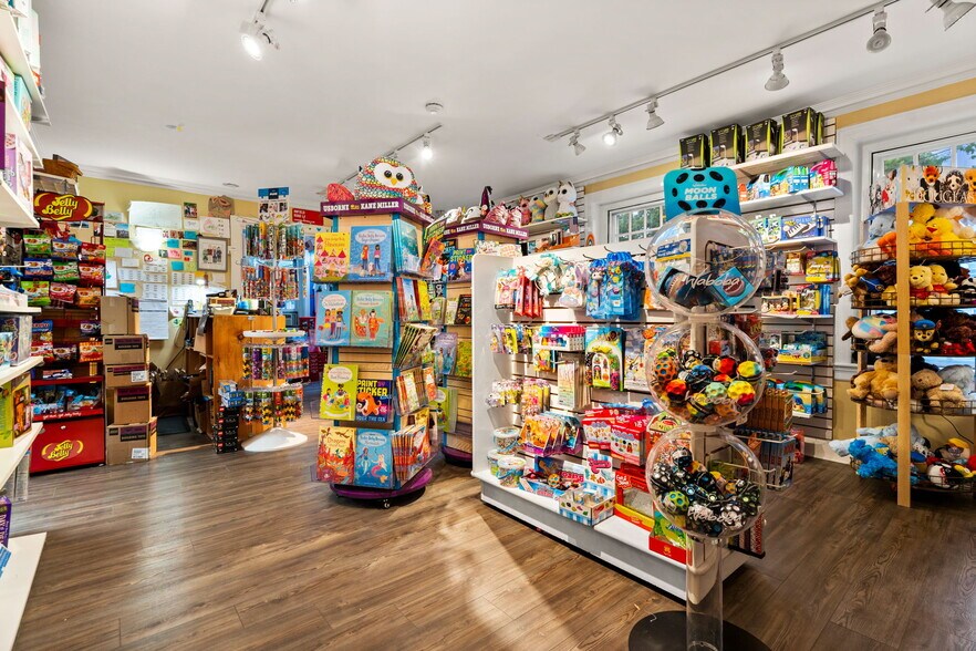 More Photos Of 504 Main St, Medfield Office For Sale