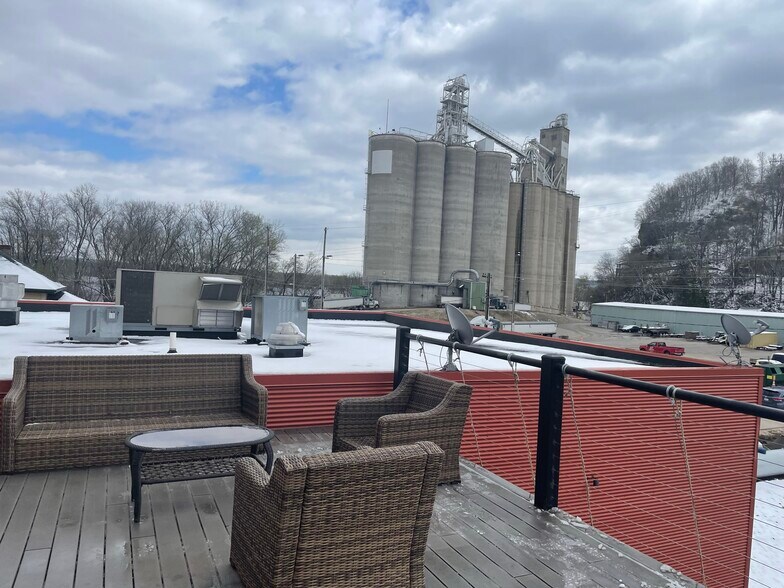 More Photos Of 123 A St, Mc Gregor Restaurant For Lease