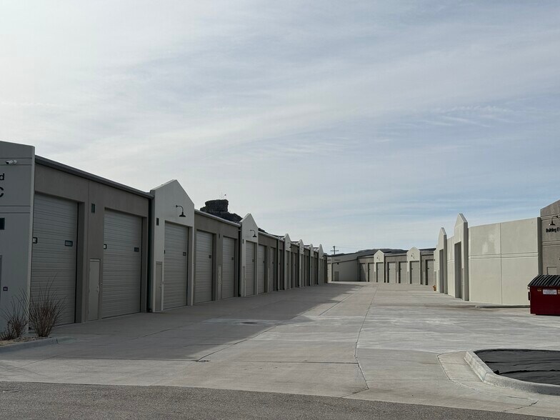 More Photos Of 1931 Liggett Rd, Castle Rock Self Storage For Sale