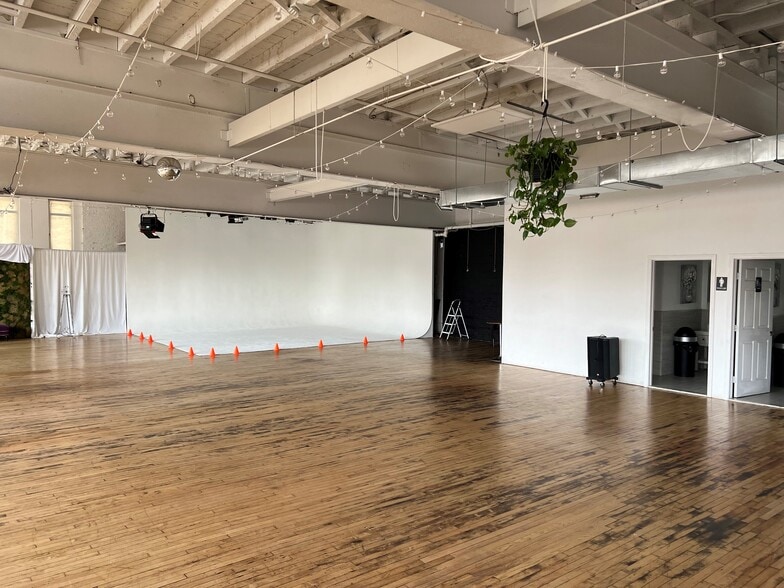 More Photos Of 10-30 Pearl St, Long Branch Warehouse For Lease