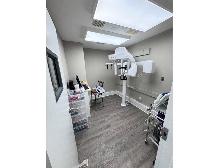 More Photos Of 80 Mountain Dr, Dahlonega Medical For Sale