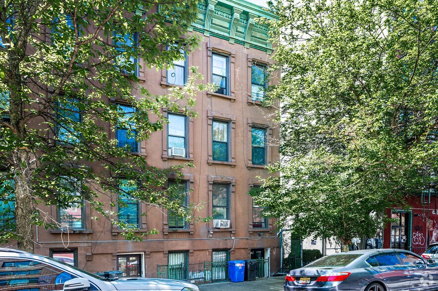 Primary Photo Of 158 E 111th St, New York Apartments For Sale