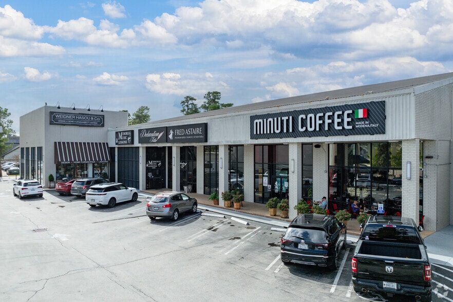 More Photos Of 12653 Memorial Dr, Houston Storefront For Lease