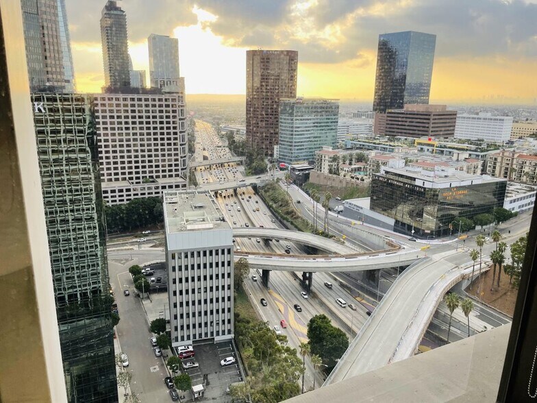 More Photos Of 445 S Figueroa St, Los Angeles Office For Lease