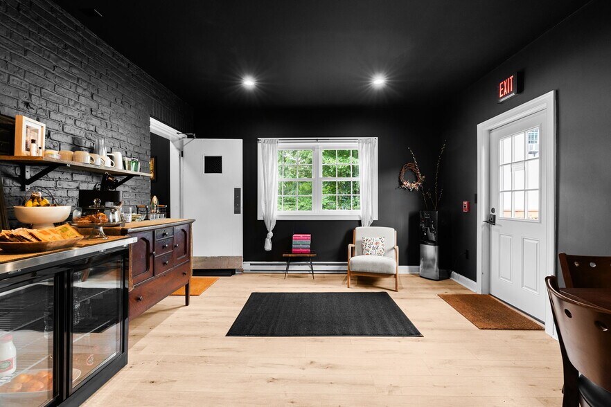 More Photos Of 3311 Route 23A, Palenville Restaurant For Sale