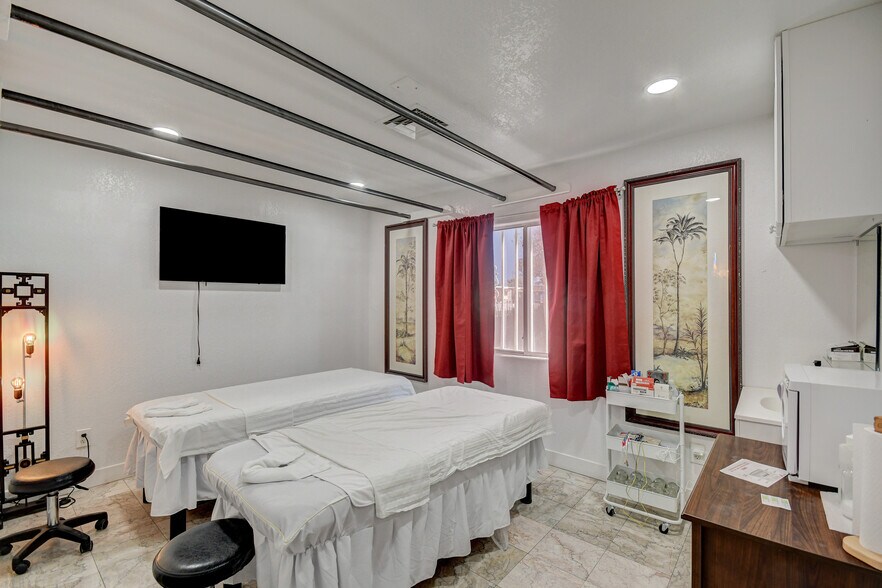 More Photos Of 3097 S Decatur Blvd, Las Vegas Office Residential For Sale