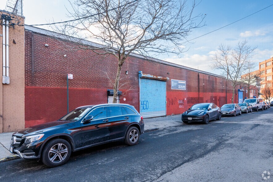 More Photos Of 450 Timpson Pl, Bronx Warehouse For Lease