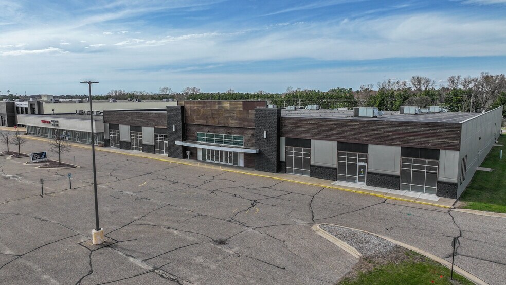 More Photos Of 1784-1794 Plover Rd, Plover Unknown For Lease