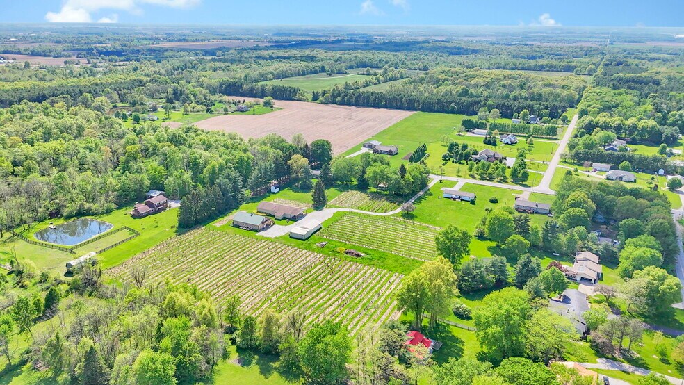 More Photos Of 1900 Winchester Southern Rd, Canal Winchester Winery Vineyard For Sale