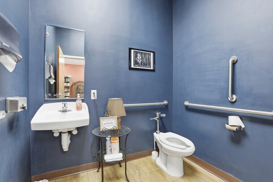 More Photos Of 10713 Tidewater Trl, Fredericksburg Schools For Sale