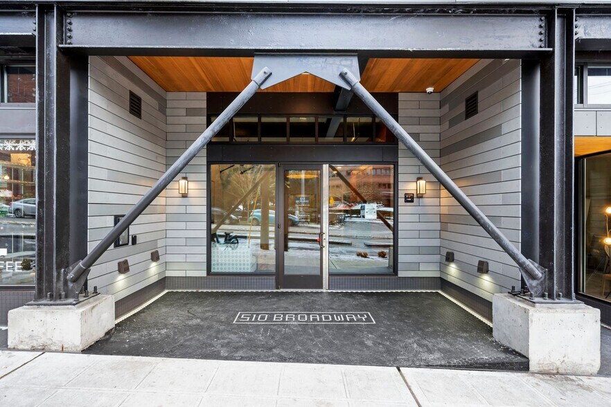 More Photos Of 500 Broadway, Seattle Apartments For Lease
