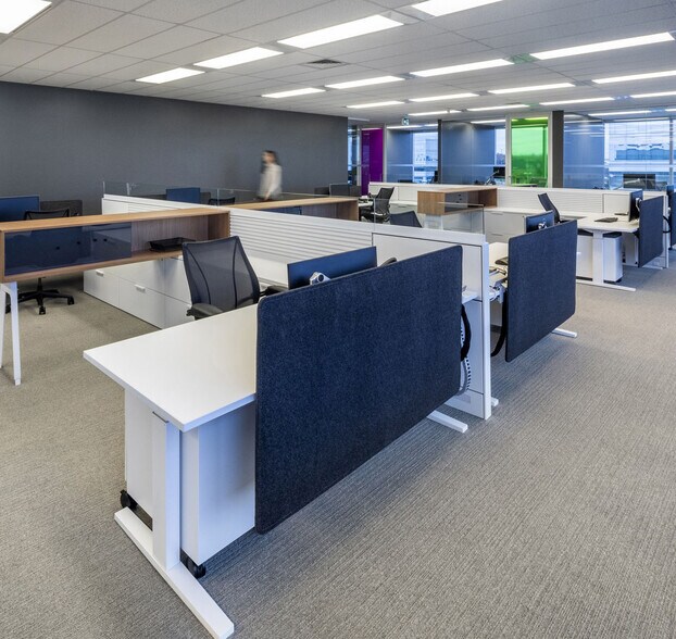 More Photos Of 7025 Langer Dr, Mississauga Office For Lease